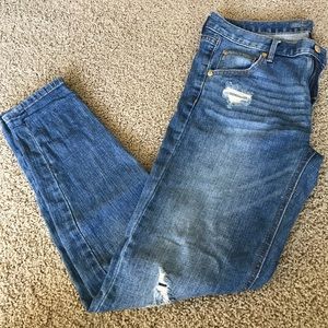 Boyfriend distressed jeans